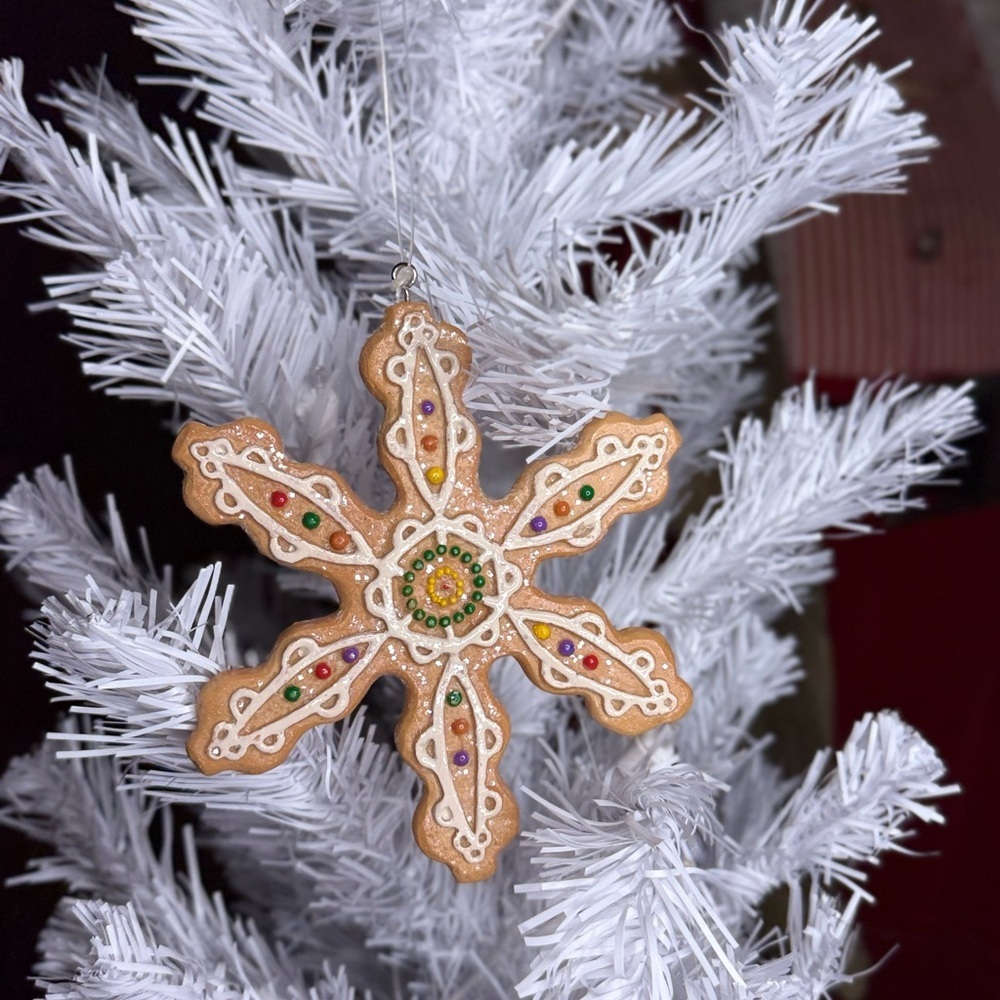 1998 Festive Gingerbread Snowflake Ornament